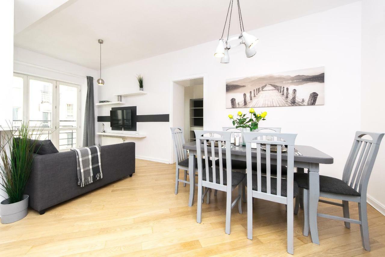 Spacious Apartment In Old Town P4You Pl 크라쿠프 외부 사진
